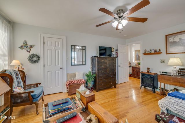 845 Highway 44, Bristol, TN 37620