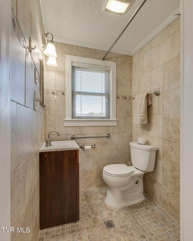 845 Highway 44, Bristol, TN 37620