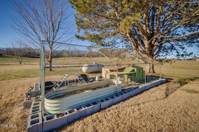 845 Highway 44, Bristol, TN 37620