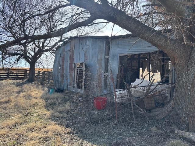 23560 E County Road 1595 Road, Elmore City, OK 73433