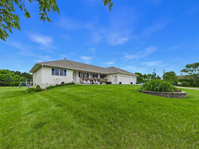 1572 47th Street SE, Saint Cloud, MN 56304