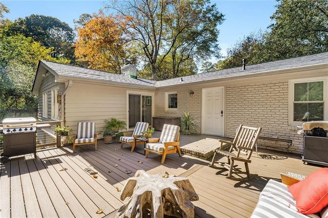 6555 Wright NE Road, Sandy Springs, GA 30328