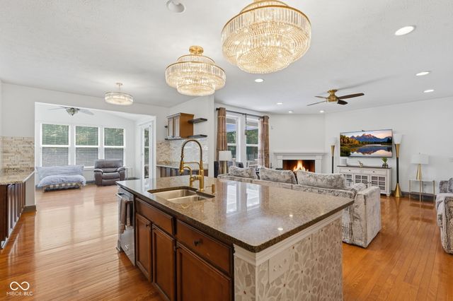 6523 Paddle Drive, Carmel, IN 46033