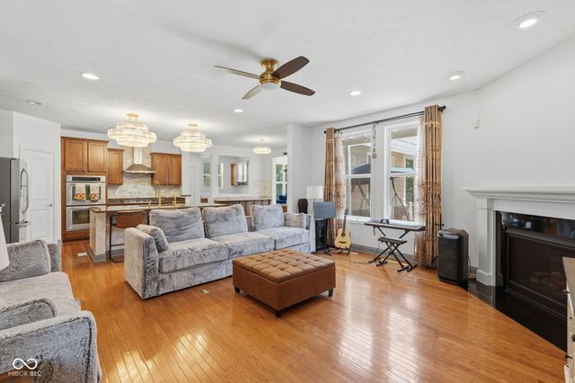 6523 Paddle Drive, Carmel, IN 46033
