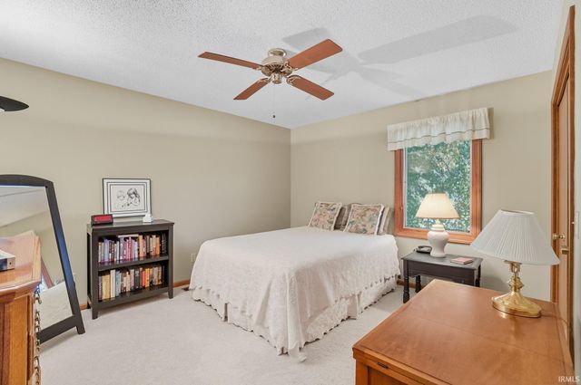 5717 Bayside Drive, Fort Wayne, IN 46815