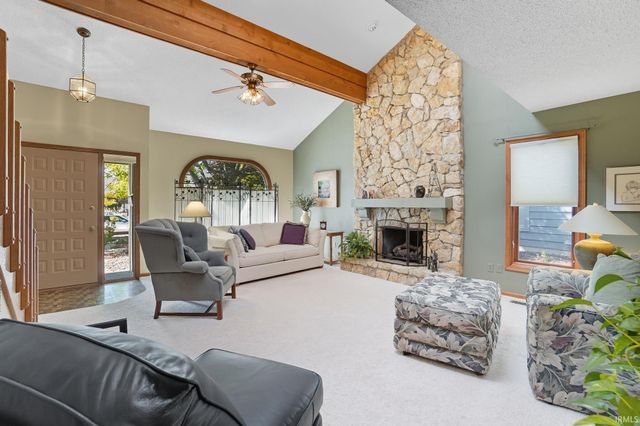 5717 Bayside Drive, Fort Wayne, IN 46815