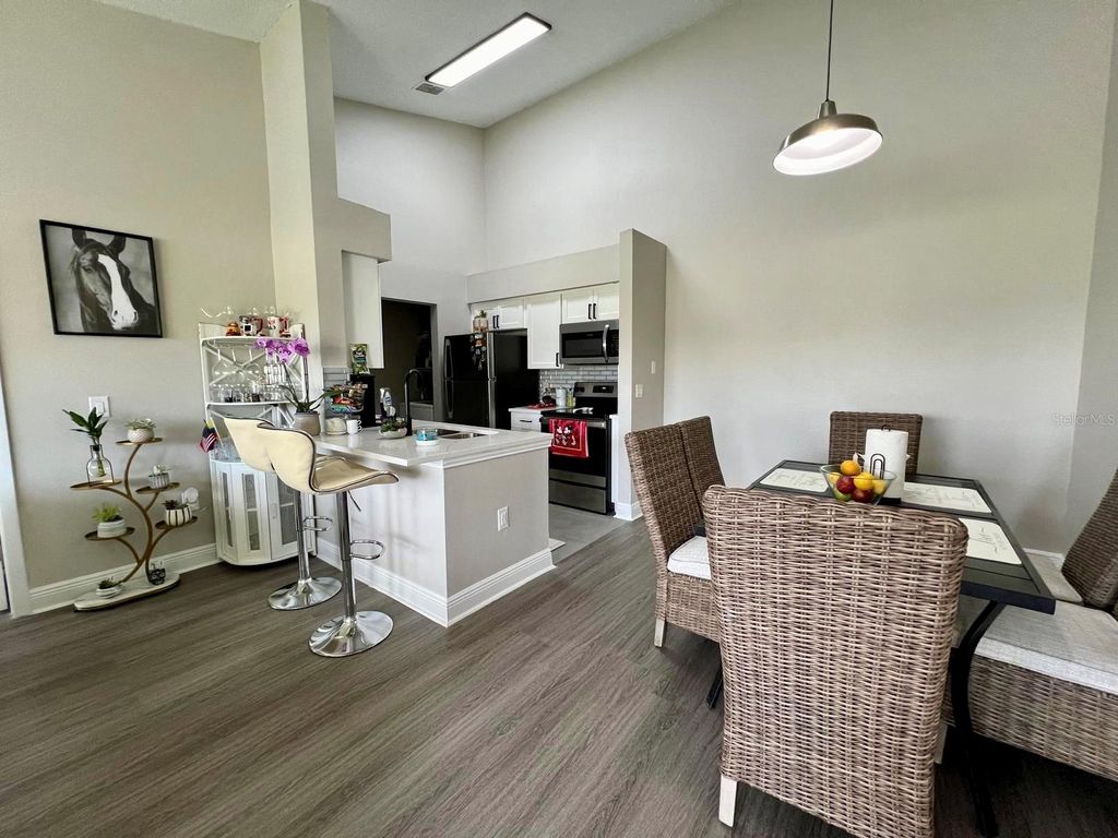 Image 6 of property listing at 1213 BERMUDA LAKES LANE 208, Kissimmee, FL 34741