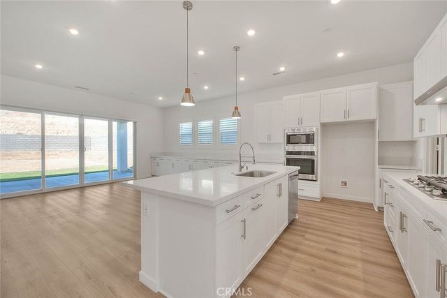 15842 Butterfly, Fontana, CA 92336