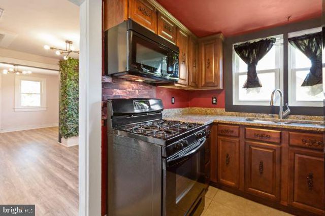 1204 RAILROAD AVE, Fredericksburg, VA 22401