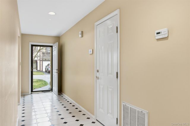 54 Southgate Circle, Massapequa Park, NY 11762