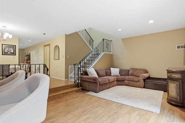 54 Southgate Circle, Massapequa Park, NY 11762