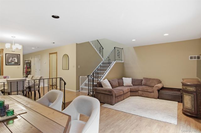 54 Southgate Circle, Massapequa Park, NY 11762