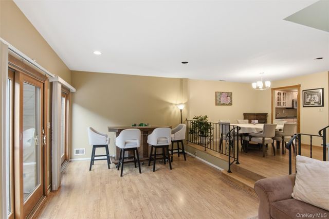 54 Southgate Circle, Massapequa Park, NY 11762