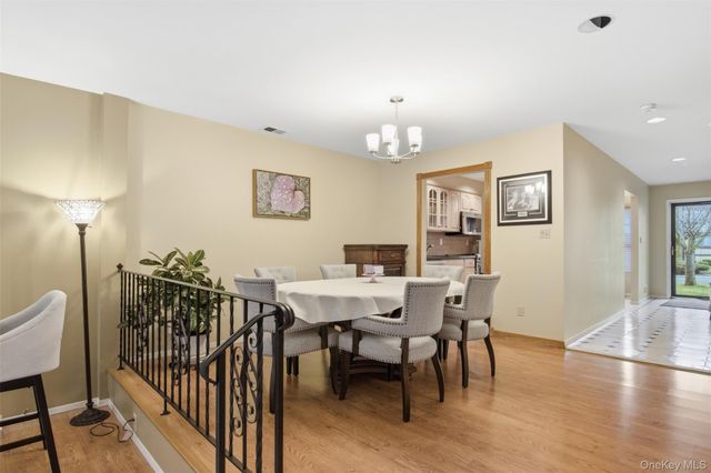 54 Southgate Circle, Massapequa Park, NY 11762