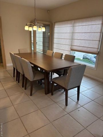 54 Matlock Street, Long Beach, NY 11561