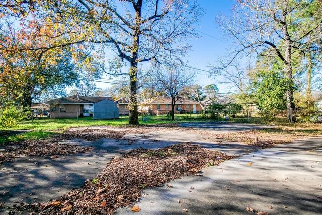 10201 Homestead Road, Houston, TX 77016