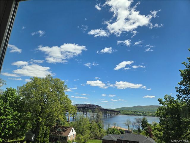 514 Grand Avenue 2E, Newburgh, NY 12550
