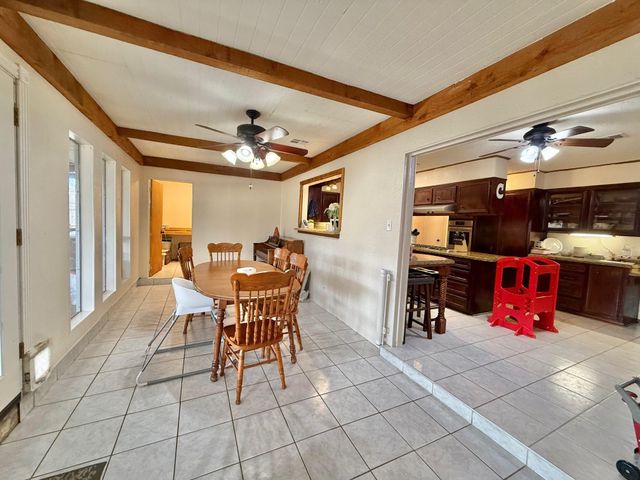 3160 Galewood Lane, Port Neches, TX 77651