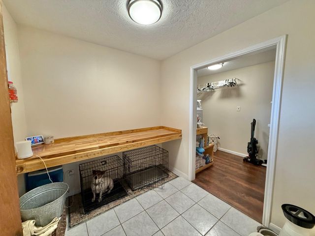 3160 Galewood Lane, Port Neches, TX 77651