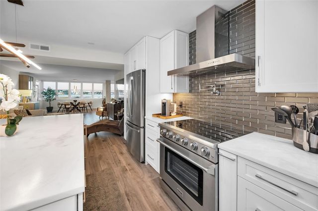 5130 BRITTANY DRIVE S 101, St Petersburg, FL 33715