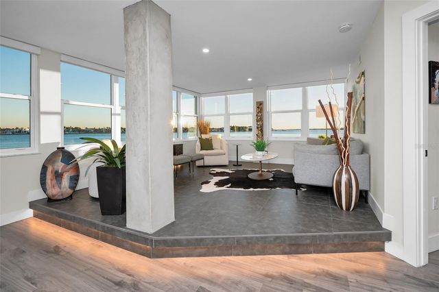 5130 BRITTANY DRIVE S 101, St Petersburg, FL 33715