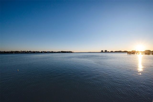 5130 BRITTANY DRIVE S 101, St Petersburg, FL 33715