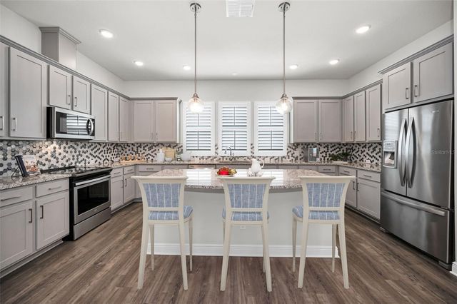 9589 CAVENDISH DRIVE, Tampa, FL 33626