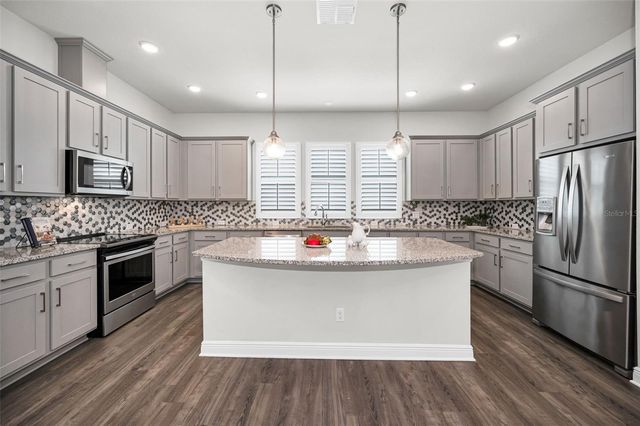 9589 CAVENDISH DRIVE, Tampa, FL 33626