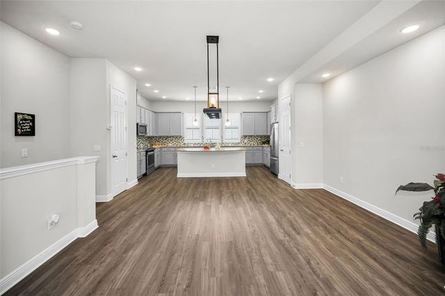 9589 CAVENDISH DRIVE, Tampa, FL 33626