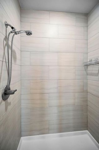 9589 CAVENDISH DRIVE, Tampa, FL 33626