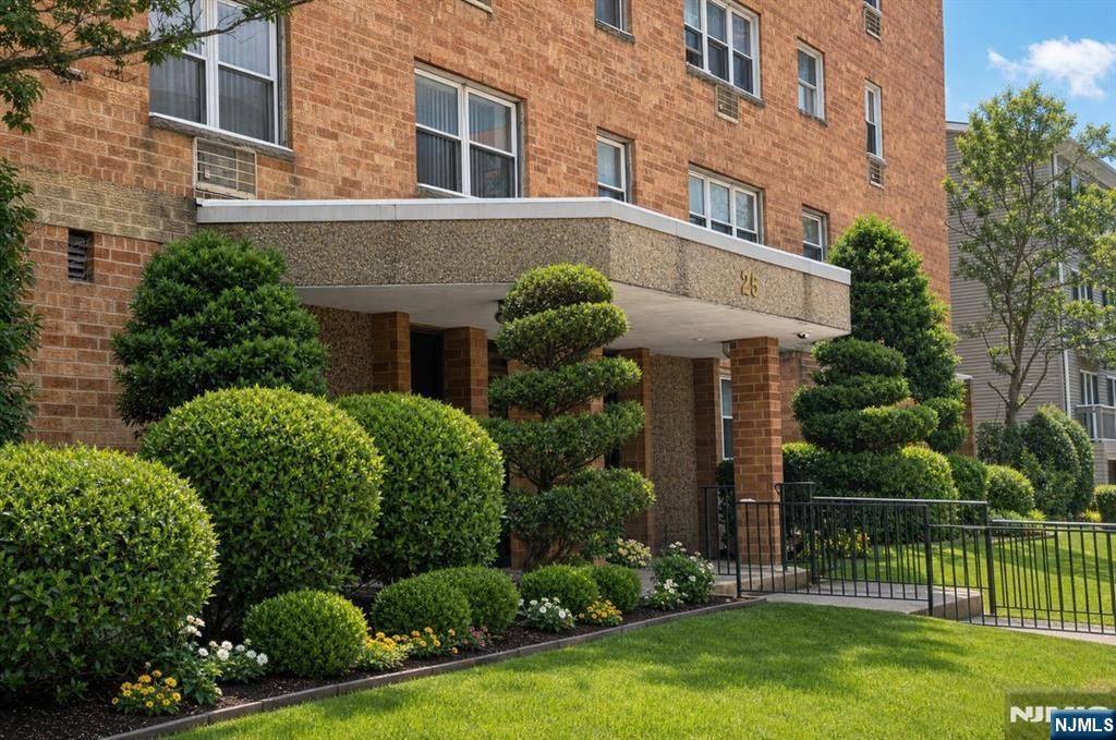 25 Jefferson Street 3D, Hackensack, NJ 07601