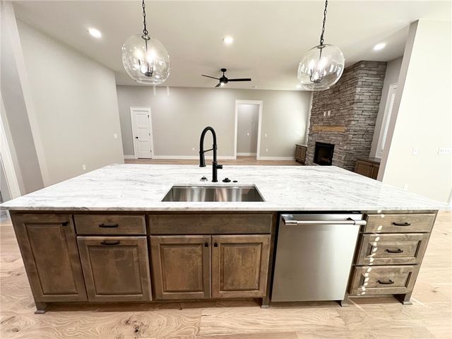 7861 Via Roma Avenue, Springdale, AR 72762