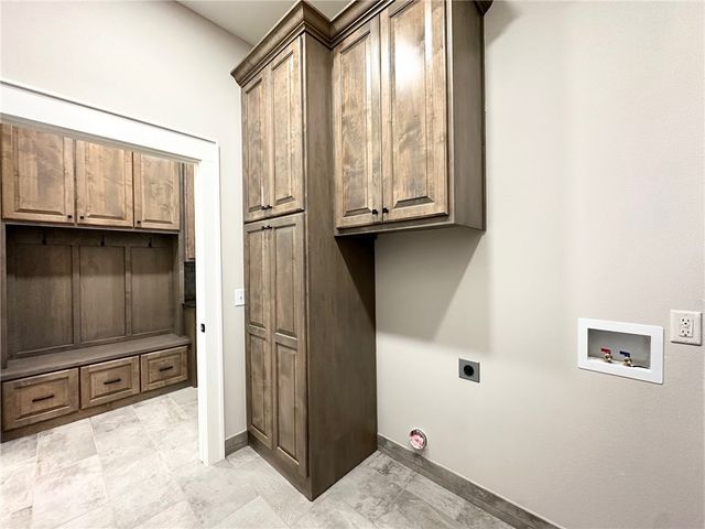 7861 Via Roma Avenue, Springdale, AR 72762