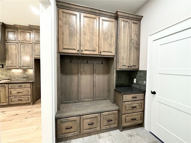 7861 Via Roma Avenue, Springdale, AR 72762