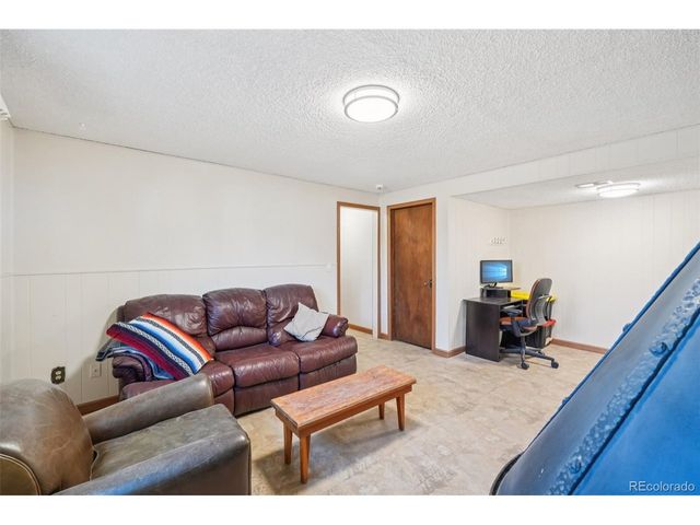6277 Reed Ct, Arvada, CO 80003