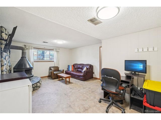 6277 Reed Ct, Arvada, CO 80003