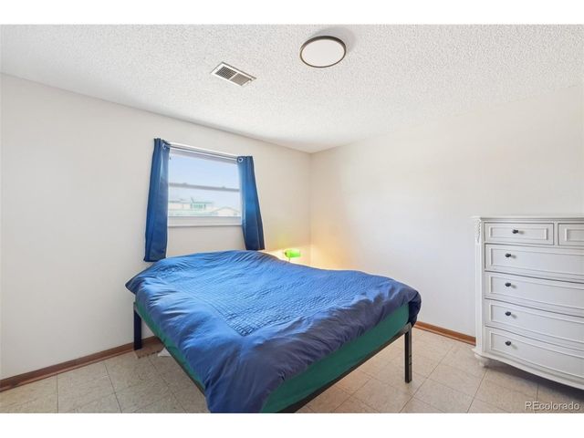 6277 Reed Ct, Arvada, CO 80003