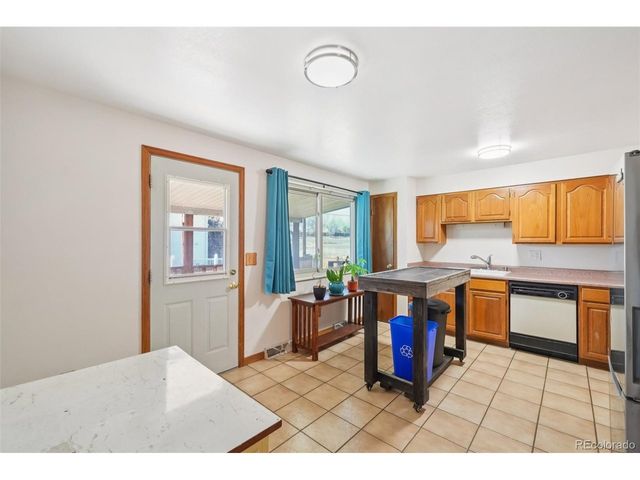 6277 Reed Ct, Arvada, CO 80003