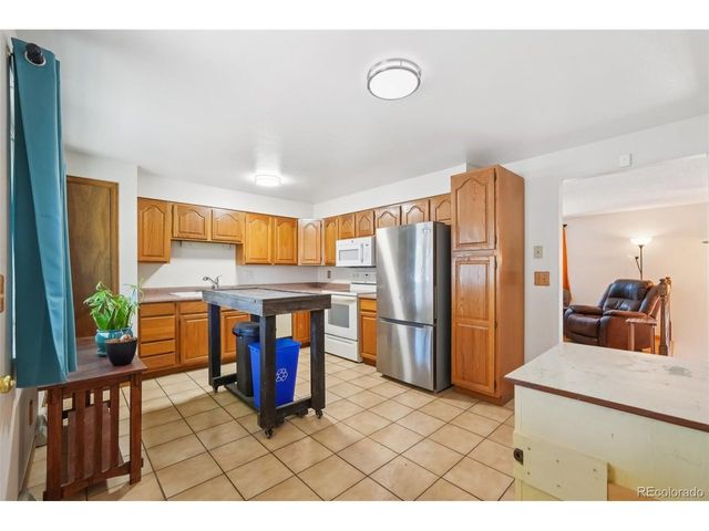 6277 Reed Ct, Arvada, CO 80003