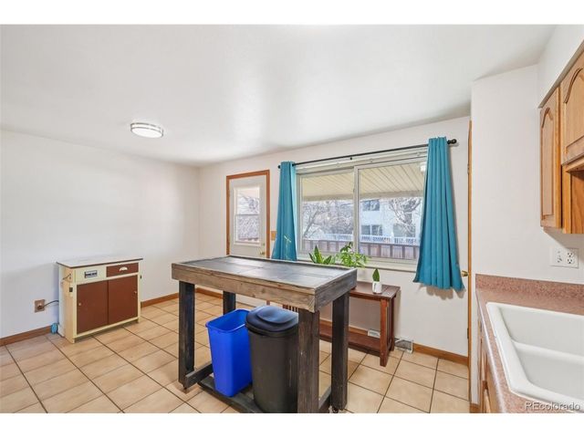 6277 Reed Ct, Arvada, CO 80003