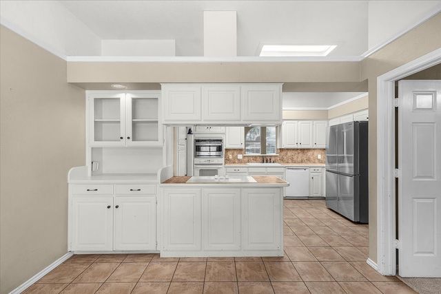 3212 Timber View Circle, Bedford, TX 76021