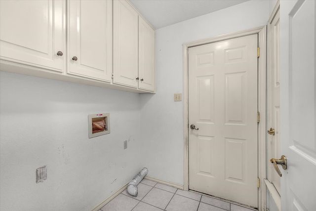 3212 Timber View Circle, Bedford, TX 76021