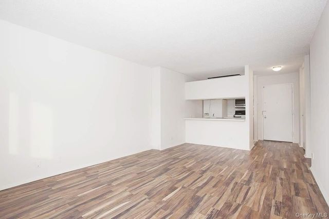 6254 97th Place 11L, Rego Park, NY 11374