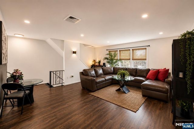 450-452 Edmund Avenue, Paterson, NJ 07502