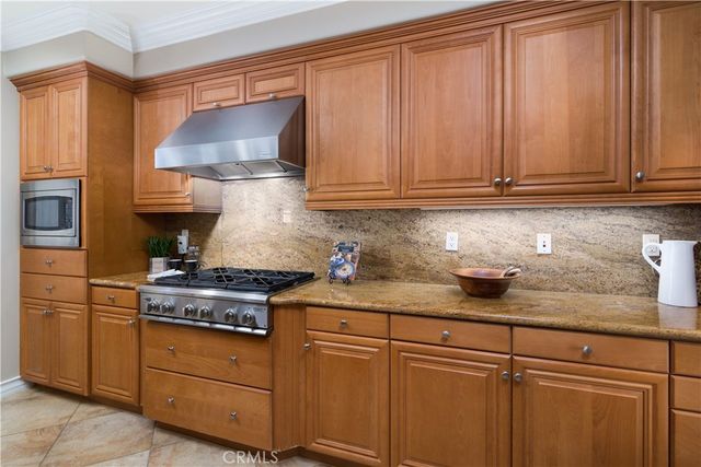 114 Tearose, Irvine, CA 92603