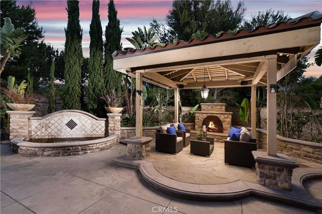 114 Tearose, Irvine, CA 92603