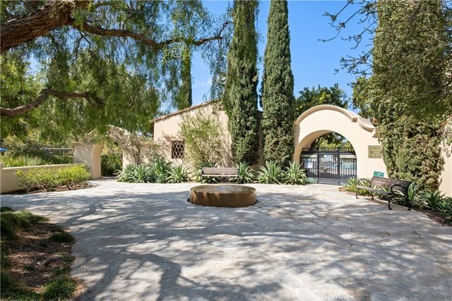 114 Tearose, Irvine, CA 92603