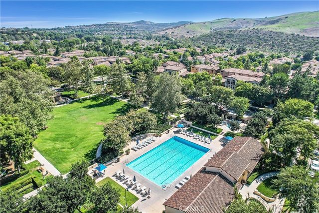 114 Tearose, Irvine, CA 92603