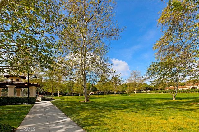 114 Tearose, Irvine, CA 92603