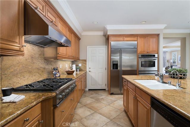 114 Tearose, Irvine, CA 92603